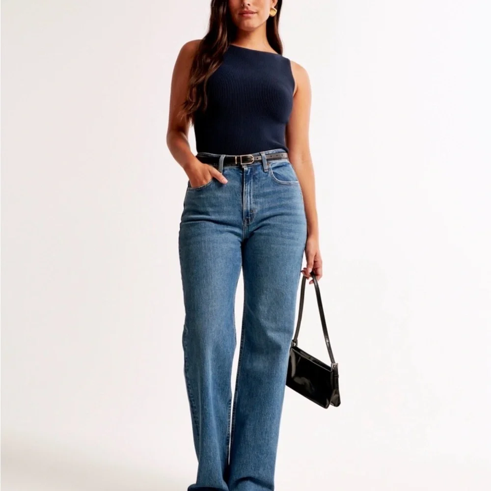 Abercrombie & Fitch Curve Love 90s High Rise Relaxed Jean Long - Picture 1 of 4